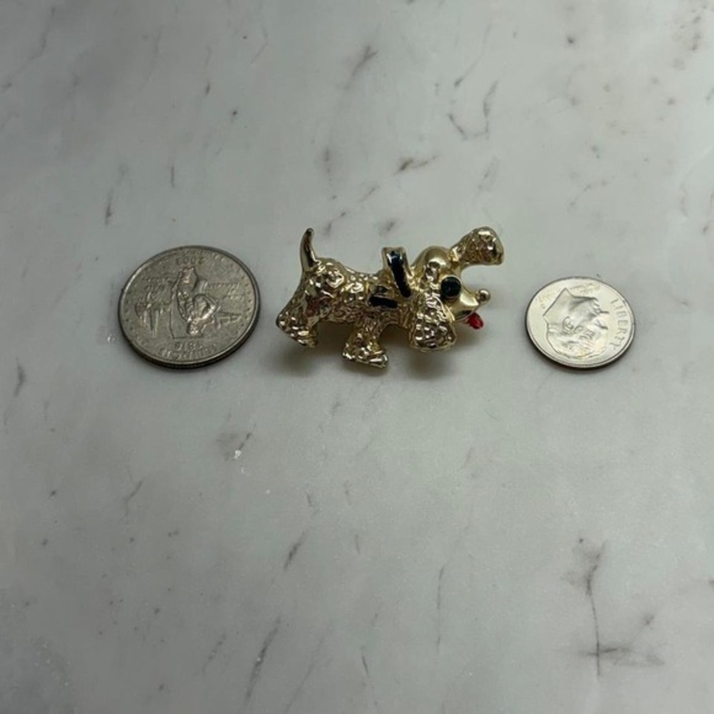 Gold Tone Dog Brooch Red Tongue Black Eyes Collar Accent Jewelry- green eyes